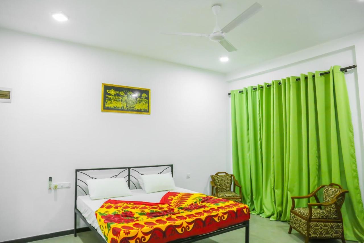 Sandy Palms Guesthouse Hikkaduwa Exterior foto
