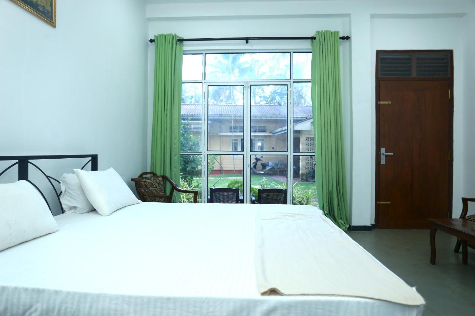 Sandy Palms Guesthouse Hikkaduwa Exterior foto