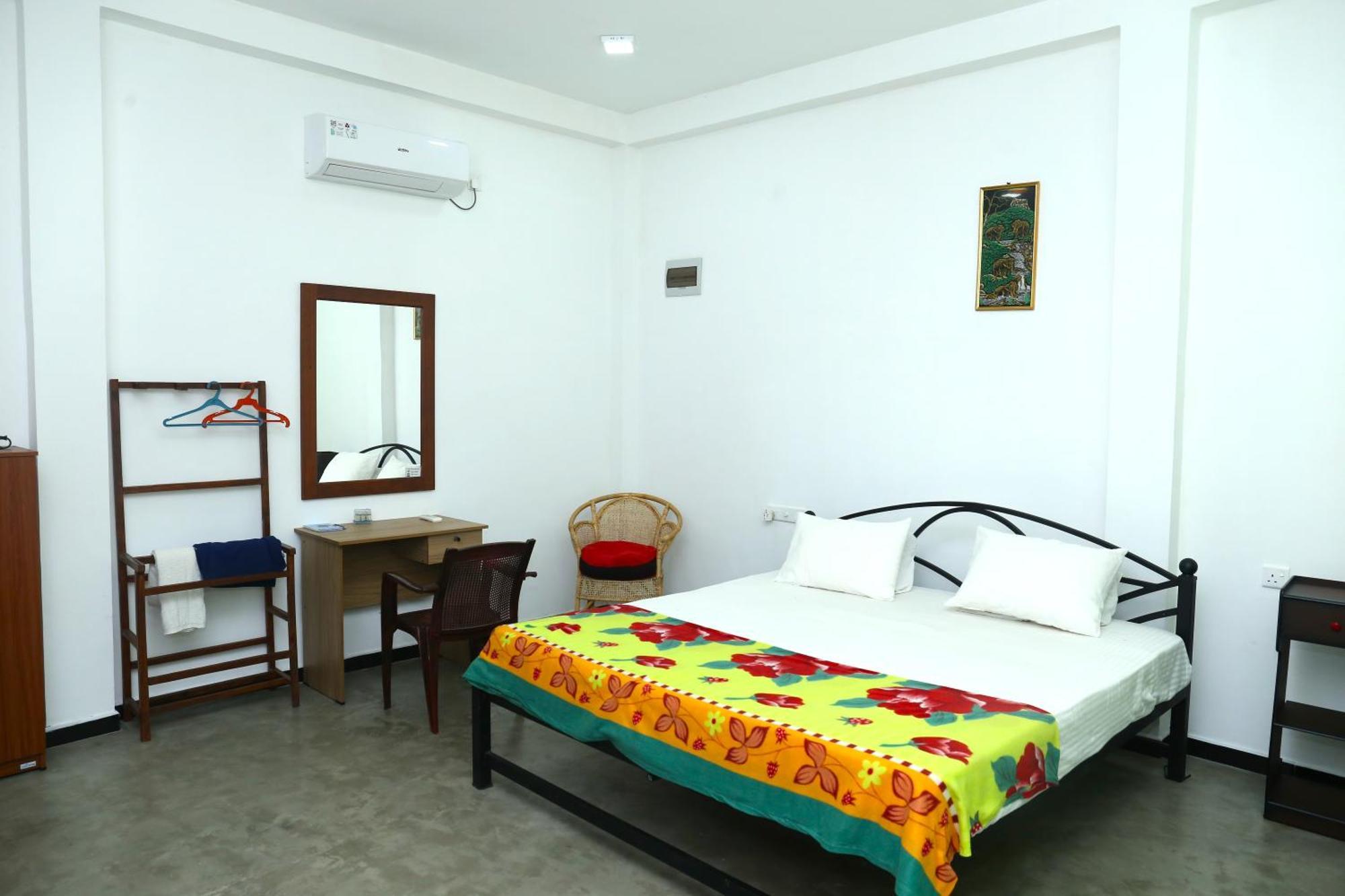 Sandy Palms Guesthouse Hikkaduwa Exterior foto