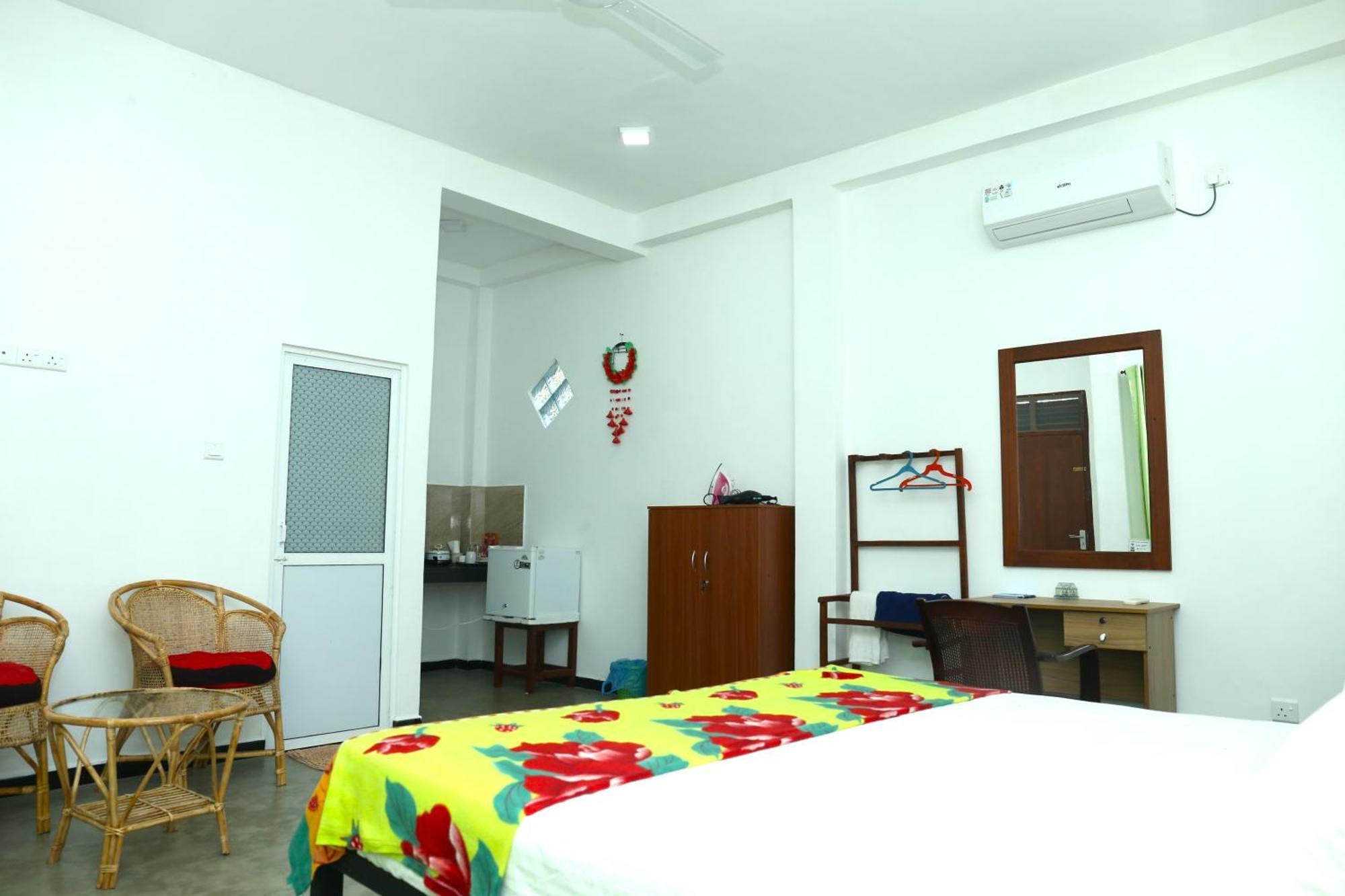 Sandy Palms Guesthouse Hikkaduwa Exterior foto